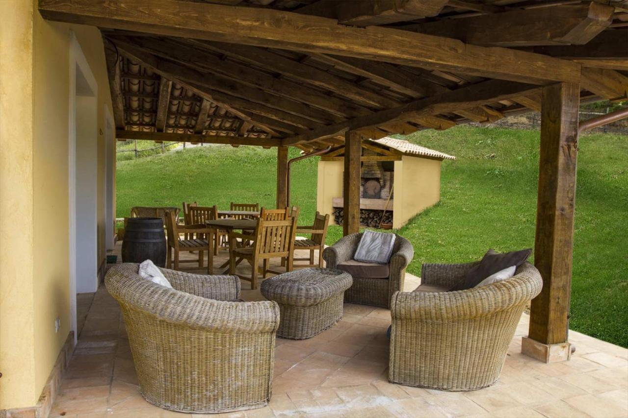 Agriturismo Borgo Serafino Mangone  Luaran gambar